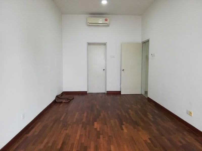 Room features: white painted walls, wooden flooring, 1 wall-mounted split AC, 2 doors, 1 window, recessed ceiling lights.