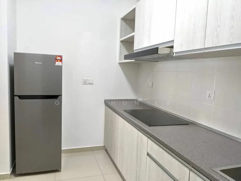 Kitchen features: grey laminate cabinetry, grey countertop, stainless-steel fridge, built-in cooktop, white tiled backsplash, white painted walls, cream floor tiles, under-cabinet lighting; style: modern.