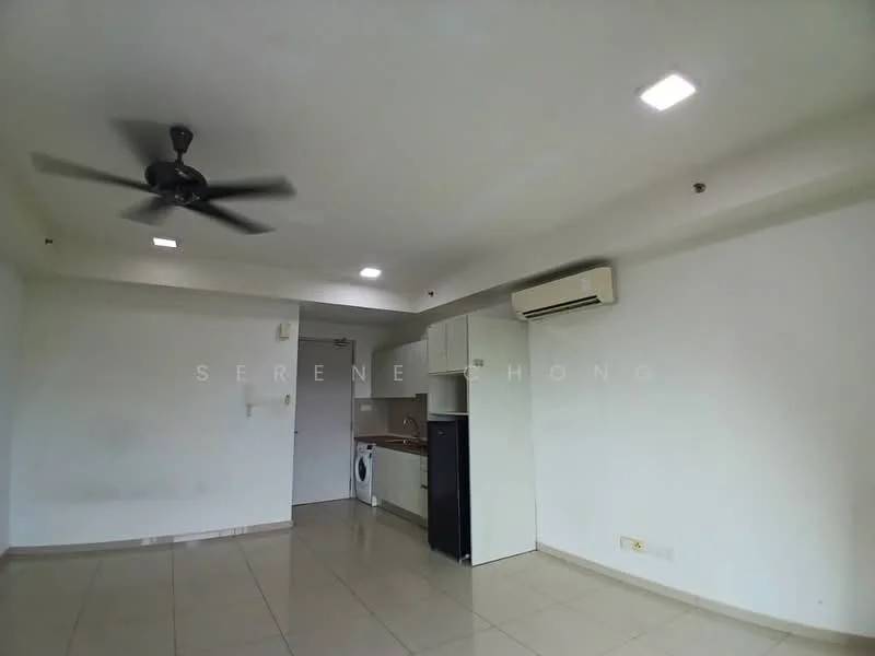 Room features: white painted walls, ceiling fan, recessed LED downlights, tile flooring, kitchenette with cabinets, stainless-steel fridge, built-in washing machine, air conditioning unit; style: modern.