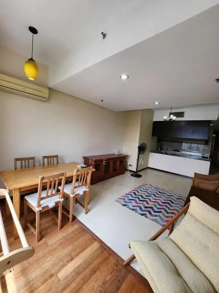 Living features: wooden flooring, cream painted walls, recessed downlights, 1 ceiling fan, dining table with 6 wooden chairs, wooden sideboard, area rug with zigzag pattern, sofa with cushions; style: modern.