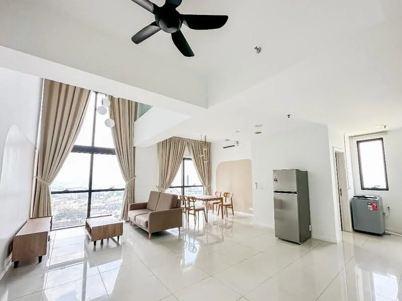 Living features: floor-to-ceiling windows, cream painted walls, white ceiling, 5-blade ceiling fan, recessed downlights, marble tile flooring, sofa in beige, wooden coffee table, dining table for 4, stainless-steel fridge, freestanding washing machine, curtains in light beige; style: modern; view: city.