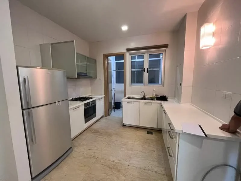 Kitchen features: stainless-steel fridge, built-in oven, 4-burner gas hob, stainless-steel range hood, single-bowl stainless-steel sink, chrome pull-down faucet, white laminate countertop, white cabinetry with glass-front upper cabinets, tile backsplash, cream tiled flooring, window with white frame, recessed downlights; style: modern.