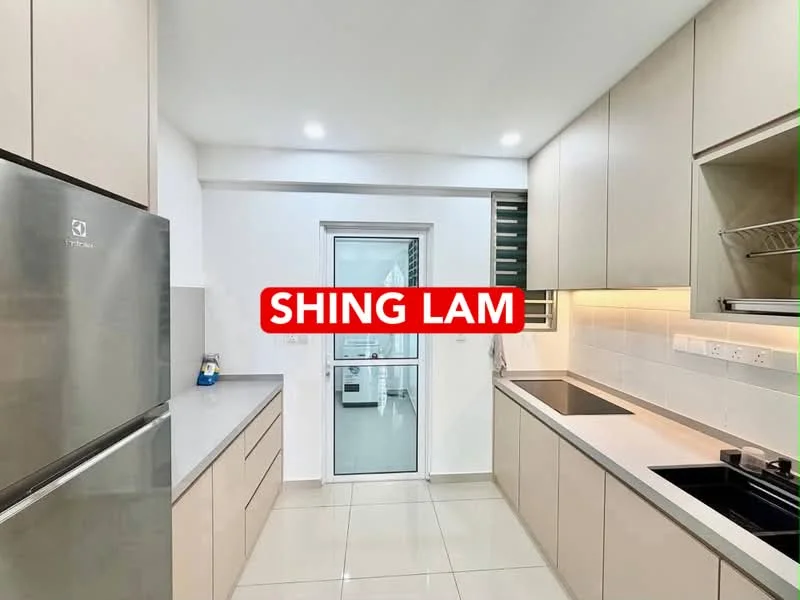 Kitchen features: stainless-steel fridge, grey flat-panel cabinets, white quartz countertop, black undermount sink, chrome pull-down faucet, built-in oven, 4-burner gas hob, tile backsplash, recessed LED downlights, floor-to-ceiling windows, light-colored tile flooring; style: modern.