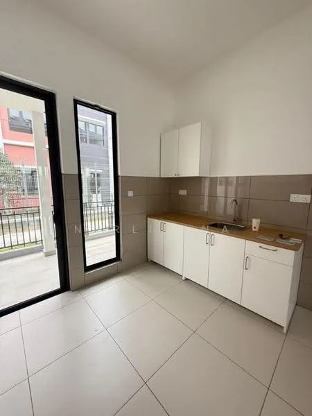 ILHAM RESIDENCE 2, Sungai Buloh — view 2 of 5 — for Rent