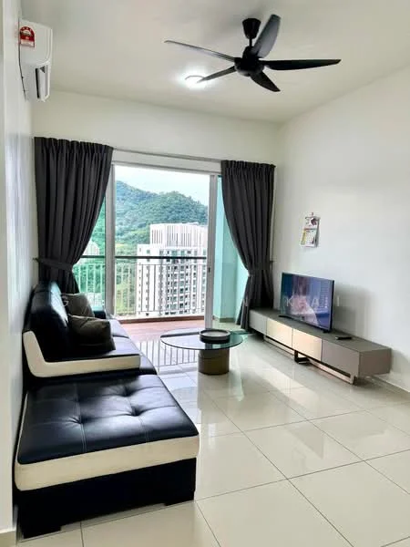Living features: black and white sectional sofa, glass coffee table, wall-mounted TV, TV console in light wood, floor-to-ceiling windows, curtains in dark grey, recessed ceiling lights, 1 wall-mounted split AC, white painted walls, glossy tile flooring; style: modern; view: mountain.