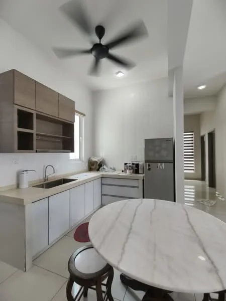 Kitchen features: white cabinetry, wooden upper cabinets, marble countertop, single-bowl stainless-steel sink, chrome pull-down faucet, built-in refrigerator, ceiling fan, tile flooring, window with blinds, round marble dining table, stools; style: modern.
