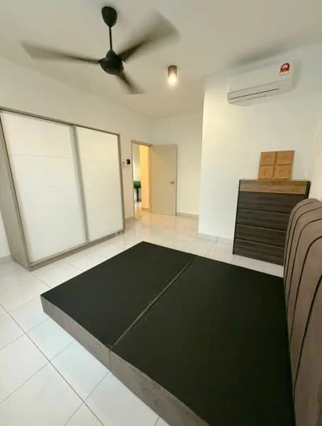 Bedroom features: queen-size bed, upholstered headboard, ceiling fan, wall-mounted air conditioning unit, built-in wardrobe with sliding doors, tile flooring, neutral wall color, chest of drawers; style: modern.