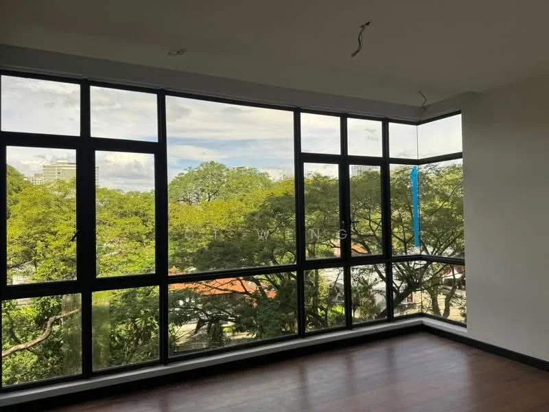 Room features: floor-to-ceiling windows, wood flooring, neutral wall colour, city view, natural light, corner room layout; style: modern; view: garden.