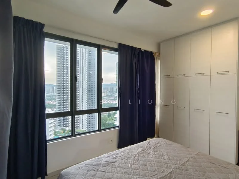 Bedroom features: floor-to-ceiling windows, city view, queen-size bed, upholstered headboard, built-in wardrobe with sliding doors, dark blue curtains, light grey quilted bedspread, ceiling fan; style: modern; view: city.