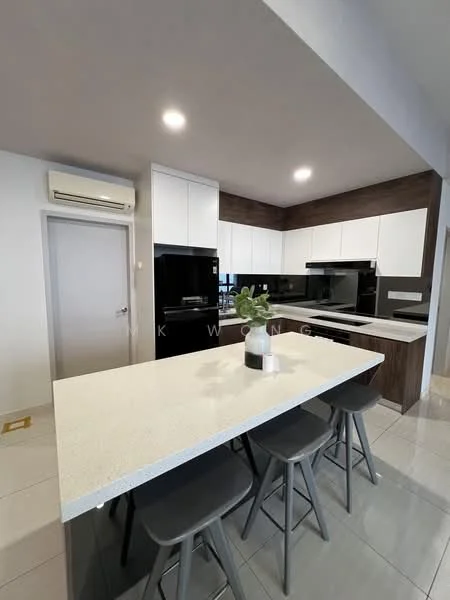 Kitchen features: white shaker cabinets, dark wood cabinetry, quartz countertop, stainless-steel sink, chrome pull-down faucet, built-in oven, freestanding range oven, black refrigerator, microwave, island with seating for 4, recessed downlights, tile flooring, air conditioning unit; style: modern.