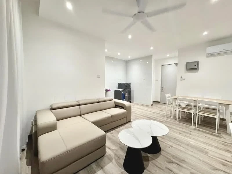 Living features: L-shape sectional sofa in beige, 2 coffee tables with marble tops, 5-blade ceiling fan with light, white painted walls, laminate flooring, recessed LED downlights, dining table with white chairs, air conditioning unit on wall; style: modern.