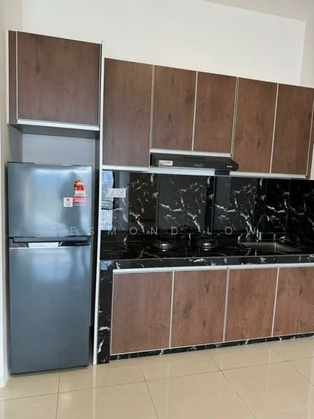 Kitchen features: dark wood cabinetry, black marble countertop, black marble backsplash, stainless-steel range hood, 4-burner gas hob, built-in oven, stainless-steel fridge, ceramic tile flooring, recessed downlights; style: modern.