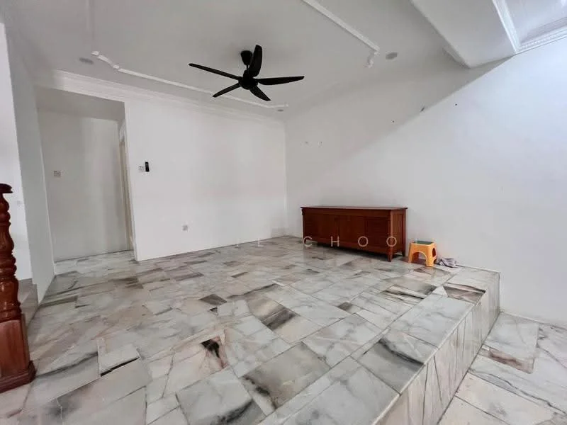 Jalan SL4, Bandar Sungai Long — view 2 of 5 — for Rent