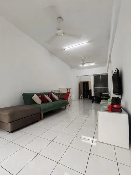 Living features: white painted walls, glossy tile flooring, 5-blade ceiling fan with light, sofa in green fabric, brown sectional sofa, coffee table, wall-mounted TV, dining table with chairs, decorative cushions, LED ceiling lights; style: modern.
