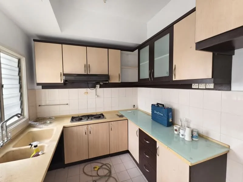 Kitchen features: L-shaped countertop with light-colored surface, brown cabinetry with glass-front upper cabinets, stainless-steel sink, chrome pull-down faucet, 4-burner gas hob, built-in range hood, white tiled backsplash, white tiled walls, grey tiled flooring, window with horizontal slats, appliances visible on countertop; style: modern.
