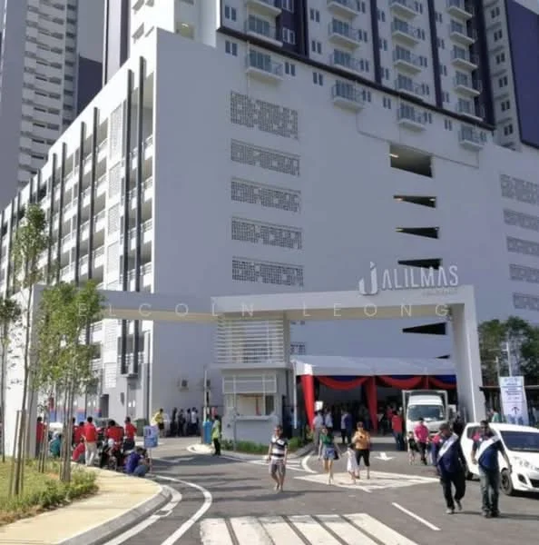 Exterior type: high-rise condominium; features: white painted facade, glass curtain wall, projecting balconies, double-volume main lobby, manicured lawn, surrounded by mature greenery; style: modern.