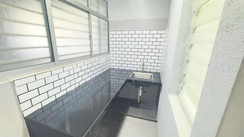 Kitchen features: black granite countertop, white subway tile backsplash, single-bowl stainless-steel sink, chrome pull-down faucet, grey painted walls, black tile flooring, large windows with horizontal slats, under-sink plumbing visible; style: modern.