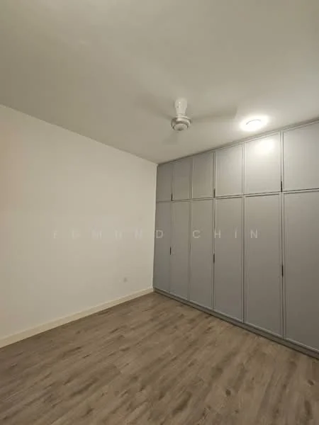 Room features: white painted walls, laminate flooring, ceiling fan, built-in cabinets with grey finish, recessed lighting; style: modern.