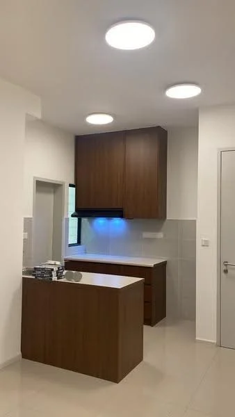 Kitchen features: brown wooden cabinetry, white tiled backsplash, island countertop, recessed ceiling lights, built-in range hood, single-bowl stainless-steel sink, chrome pull-down faucet, white walls, light-colored floor tiles, window above sink; style: modern.