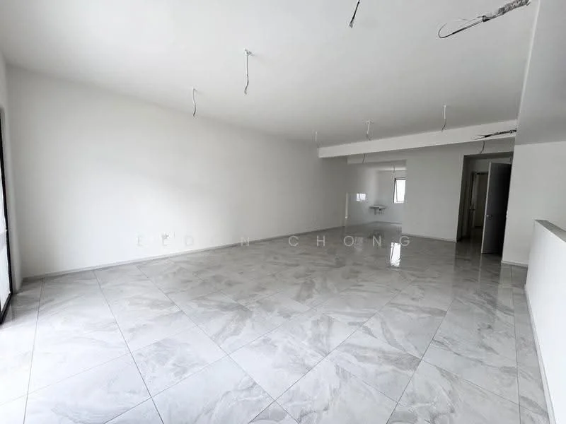 JIA Residences, Taman Bukit Serdang, Seri Kembangan — view 2 of 5 — for Rent