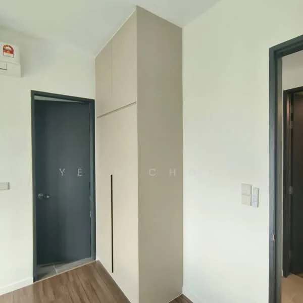 Room features: white painted walls, wooden flooring, built-in cabinetry, door with handle, door frame, light switch, air conditioning unit, neutral color scheme; style: modern.