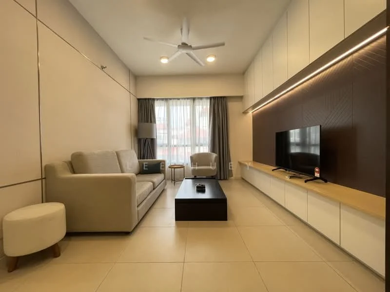 Living features: 3-seater fabric sofa in light grey, coffee table in black, wall-mounted TV, TV console with wooden shelf, floor-to-ceiling windows with sheer curtains, ceiling fan with light, light-coloured tiled flooring, built-in cabinetry with white finish, decorative wall panel with geometric design, area rug; style: modern.