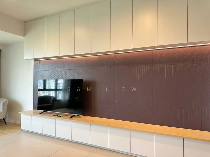 Living features: wall-mounted TV, wooden TV console, white cabinetry, brown accent wall, recessed lighting, light-colored flooring, large windows, minimalist decor; style: modern.