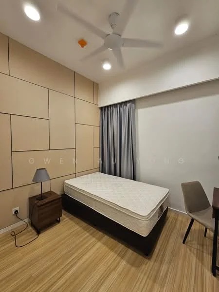 Bedroom features: wooden flooring, cream painted walls, accent wall with geometric pattern, recessed downlights, 5-blade ceiling fan, floor-to-ceiling window with grey curtains, single bed frame, nightstand, study desk, chair; style: modern.
