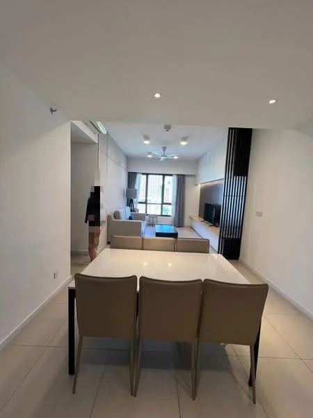 Living features: white painted walls, light-colored tiled flooring, 5-blade ceiling fan with light, sofa in light grey fabric, coffee table, TV console, wall-mounted TV, recessed downlights, large windows with sheer curtains, dining table with four beige chairs, decorative wall paneling; style: modern.