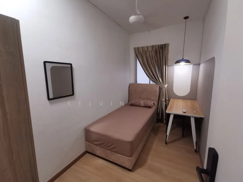 Bedroom features: single bed with beige upholstery, wooden flooring, white painted walls, curtains in light brown, desk with lamp, wall-mounted light fixture, mirror on wall, ceiling fan; style: modern.