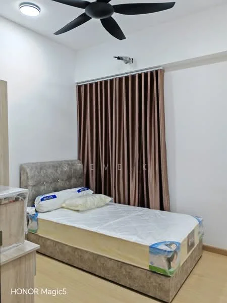 Bedroom features: queen-size bed with upholstered headboard, white bedding, 2 pillows, wooden flooring, ceiling fan, brown curtains, wall-mounted light fixture, nightstand with drawer; style: modern.