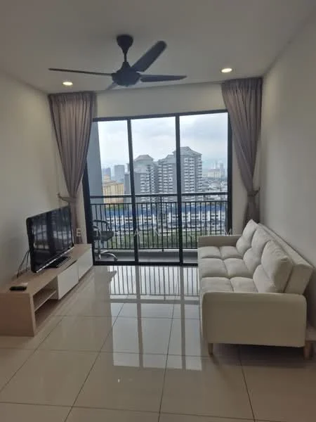 Living features: 3-seater fabric sofa in white, TV console in light wood, wall-mounted TV, floor-to-ceiling windows, sliding glass door, curtains in beige, ceiling fan with light, glossy tile flooring, city view; style: modern; view: city.