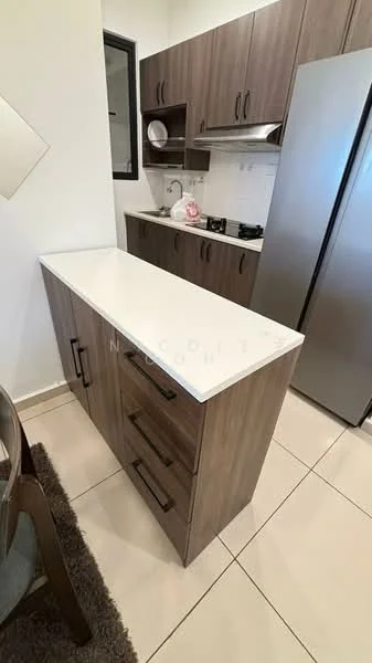Kitchen features: laminate cabinetry in wood finish, white quartz countertop, stainless-steel sink, chrome pull-down faucet, built-in oven, 4-burner gas hob, stainless-steel refrigerator, white tiled backsplash, ceramic tile flooring, wall-mounted cabinets, open shelving, dining table with chairs; style: modern.