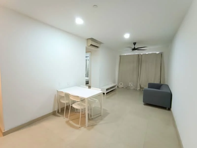 Living features: white painted walls, light beige floor tiles, 5-blade ceiling fan with light, 2-seater fabric sofa in grey, dining table with 4 white chairs, curtains, air conditioning unit, coffee table; style: modern.