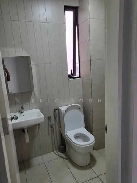 Bathroom features: white tiled walls, light beige floor tiles, single-sink vanity with mirror, one-piece toilet, handheld shower, window for natural light, chrome faucet, toilet paper holder; style: modern.