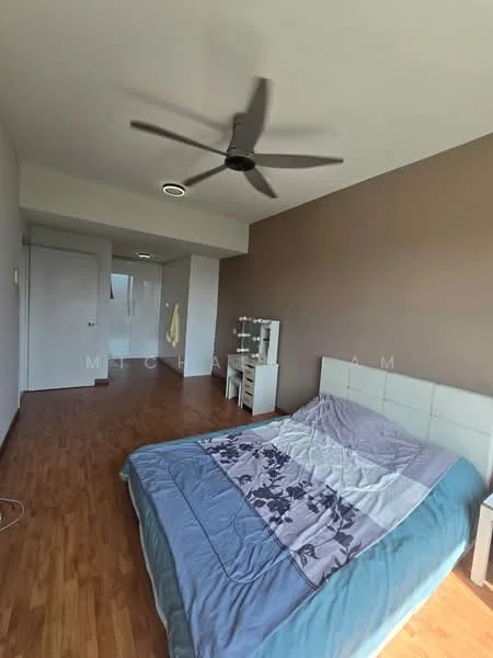 Bedroom features: queen-size bed with blue and grey bedding, upholstered headboard, wooden flooring, 5-blade ceiling fan, wall-mounted mirror, built-in wardrobe, neutral painted walls, natural light from window; style: modern.