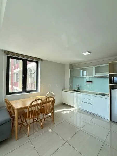 Kitchen features: white cabinetry, light blue backsplash, stainless-steel sink, chrome pull-down faucet, built-in oven, freestanding fridge, 4-burner gas hob, marble countertop, tile flooring, recessed downlights, floor-to-ceiling windows, dining table with wooden chairs; style: modern; view: city.
