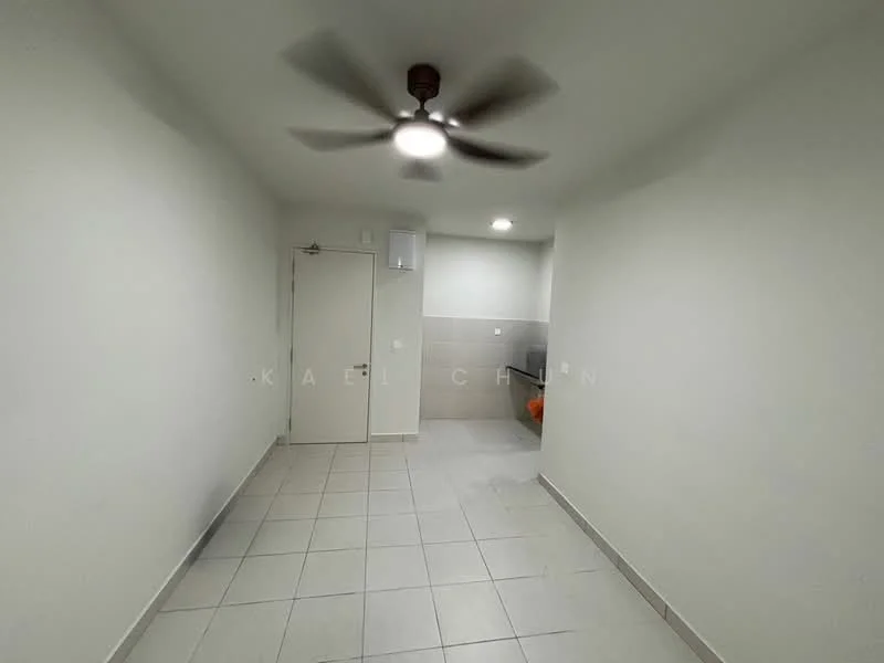 Room features: white painted walls, tile flooring, 5-blade ceiling fan with light, wall-mounted air conditioning unit, door with handle, light fixtures, kitchenette area with countertop, grey tiled backsplash; style: modern.