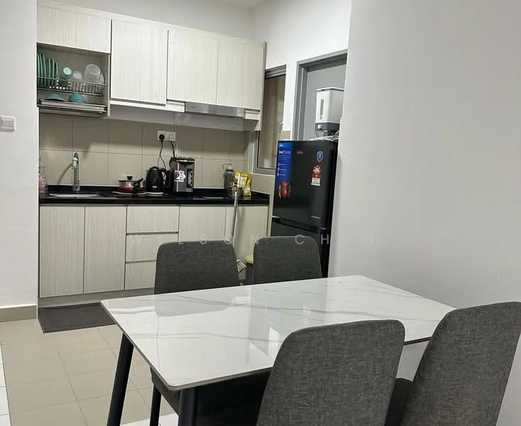 Kitchen features: light wood cabinetry, black countertop, ceramic tile backsplash, stainless-steel sink, chrome pull-down faucet, built-in oven, stainless-steel fridge, microwave, 4-burner gas hob, dishwasher, open shelving, dining table with marble top, 4 grey upholstered dining chairs; style: modern.