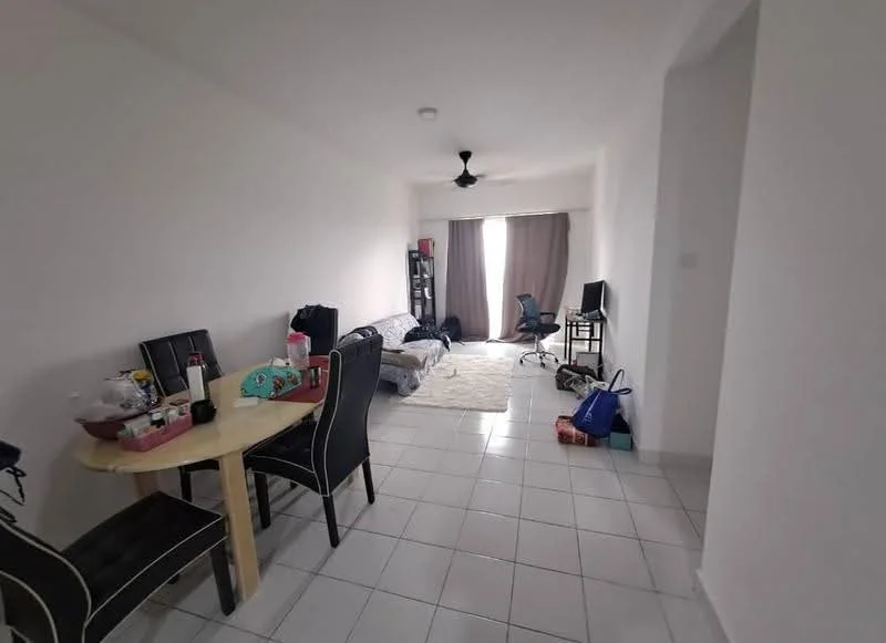 Living features: white painted walls, white tiled flooring, 5-blade ceiling fan, large window with sheer curtains, light grey area rug, black dining table with four chairs, black bookshelf, computer desk with chair, various personal items on the floor.