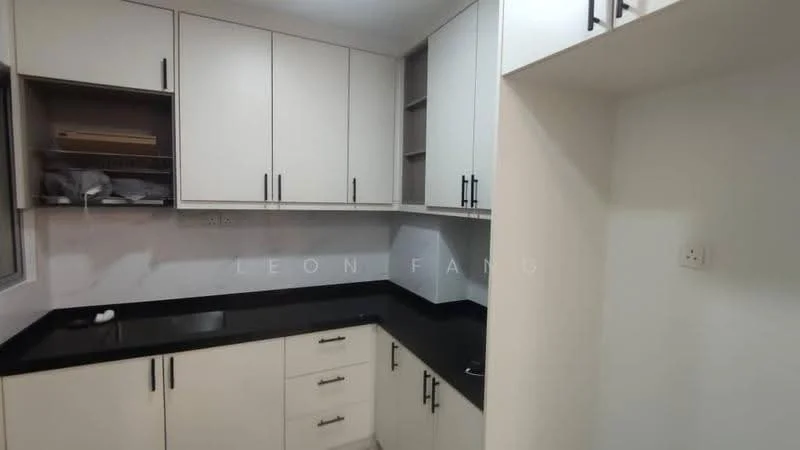 Kitchen features: white shaker cabinets, black granite countertop, stainless-steel sink, chrome pull-down faucet, built-in shelves, black cabinet handles, tile backsplash, under-cabinet lighting; style: modern.