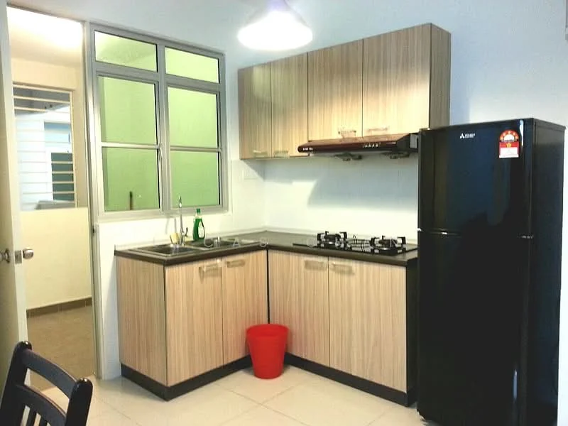 Kitchen features: laminate cabinetry in light wood finish, black countertop, single-bowl stainless-steel sink, chrome pull-down faucet, 4-burner gas hob, built-in range hood, black fridge, tile flooring, window with metal frame, green wall, red trash bin, ceiling light fixture; style: modern.
