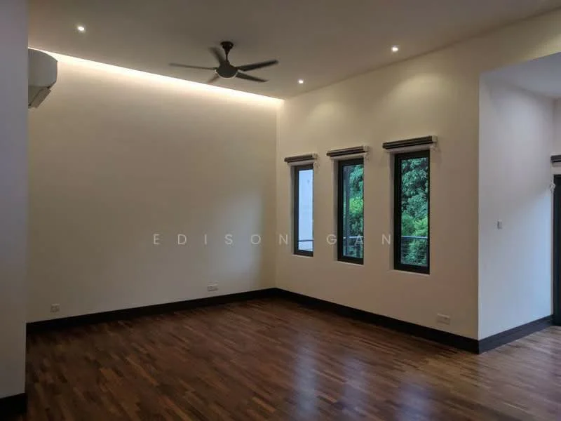 Living features: wooden flooring, white painted walls, recessed downlights, 5-blade ceiling fan, floor-to-ceiling windows, black window frames, natural light from windows, crown moulding, air conditioning unit; style: modern; view: garden.