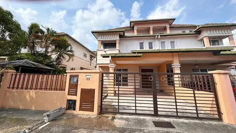 Exterior type: linked terrace house; features: two-storey building, pink painted facade, metal gate, front porch, paved driveway, manicured landscaping, mature palm trees, balconies on upper floor, gated entrance, visible mailboxes, concrete wall, roof overhang; style: modern.