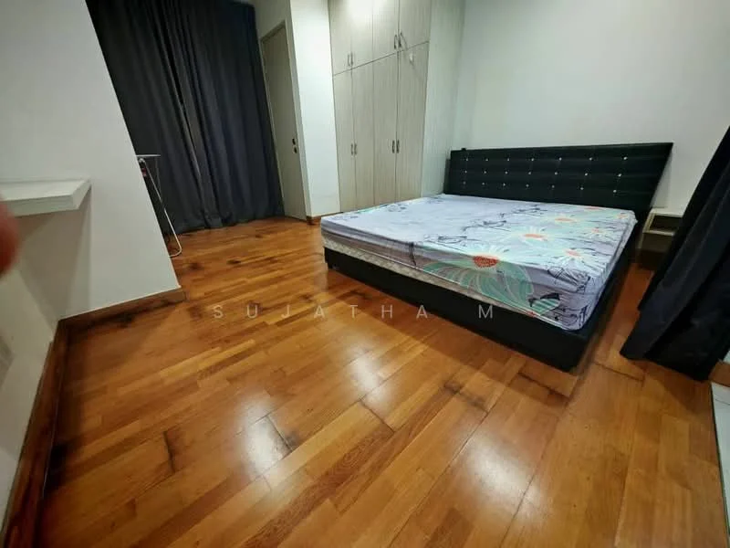 Bedroom features: queen-size bed with upholstered headboard, wooden flooring, built-in wardrobe with sliding doors, grey curtains, white walls, decorative wall paneling, bedside table, floral-patterned bedspread; style: modern.