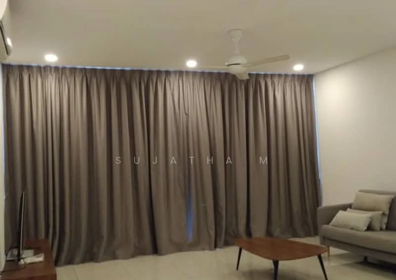 Living features: light grey walls, white ceiling, recessed downlights, 5-blade ceiling fan, floor-to-ceiling curtains in grey, light-colored sofa, decorative cushions, wooden coffee table, TV console, ceramic tile flooring; style: modern.