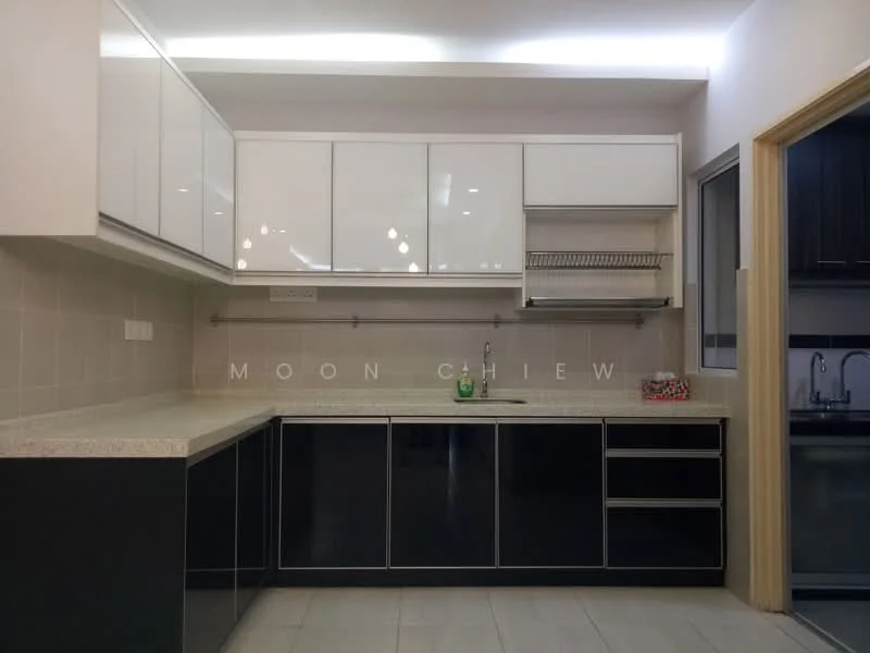 Kitchen features: white high-gloss upper cabinets, black lower cabinets, granite countertop, stainless-steel sink, chrome pull-down faucet, tile backsplash, under-cabinet lighting, open shelving, built-in dish rack, floor tiles in light grey, window with sheer curtains; style: modern.