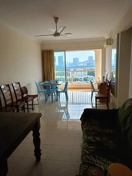 Koi Tropika, Taman Industri Pusat Bandar Puchong, Puchong