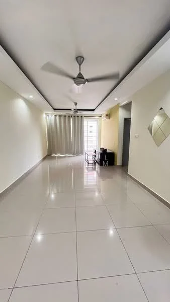 Living features: white painted walls, polished ceramic tile flooring, tray ceiling, 5-blade ceiling fan with light, floor-to-ceiling windows, sheer curtains, glass coffee table, black TV console, decorative mirror, recessed downlights; style: modern.