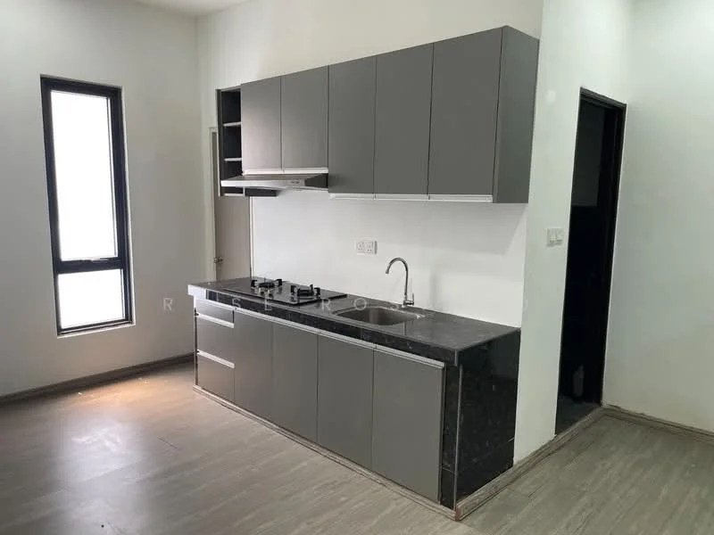 Kitchen features: grey flat-panel cabinets, black granite countertop, stainless-steel sink, chrome pull-down faucet, 2-burner gas hob, wall-mounted range hood, single window, laminate flooring, white painted walls; style: modern.